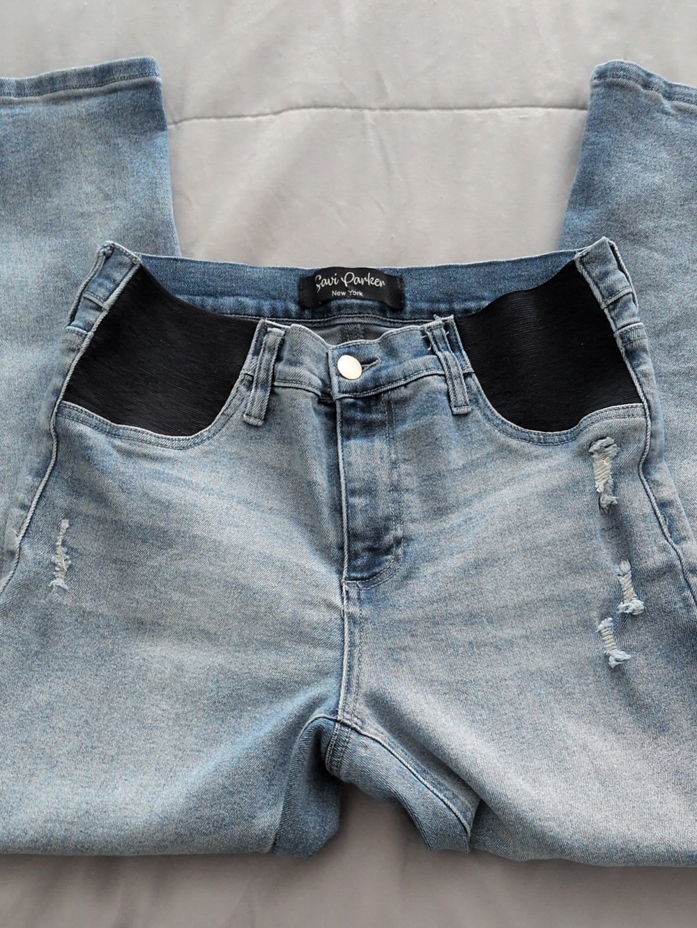 Maternity - Savi Parker Light Jeans - Small